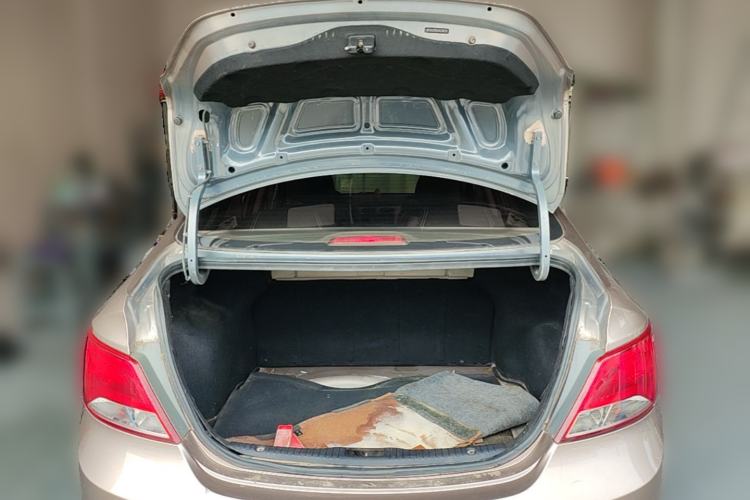 Used Hyundai Verna (older generation) 2016 1.4L Manual Smart GLS Trim Trunk