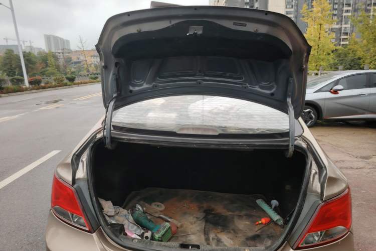 Used Hyundai Verna (older generation) 2016 1.4L Automatic Smart GLS Trunk