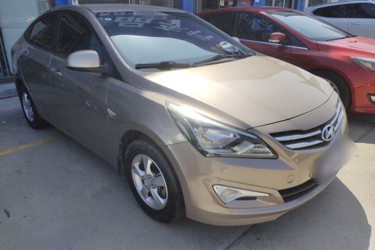 Used Hyundai Verna (older generation) 2016 1.4L Automatic Smart GLS Exterior 2