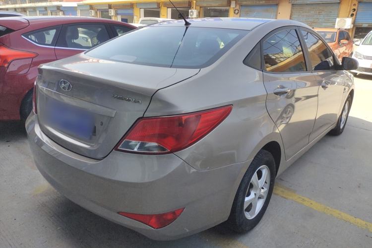 Used Hyundai Verna (older generation) 2016 1.4L Automatic Smart GLS Exterior 3