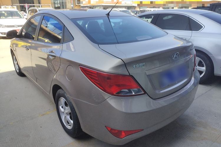 Used Hyundai Verna (older generation) 2016 1.4L Automatic Smart GLS Exterior 5