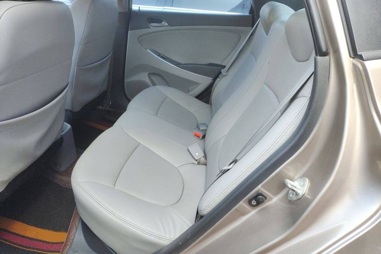 Used Hyundai Verna (older generation) 2016 1.4L Automatic Smart GLS Interior 1
