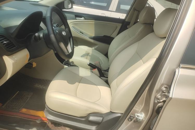 Used Hyundai Verna (older generation) 2016 1.4L Automatic Smart GLS Left Front Seat