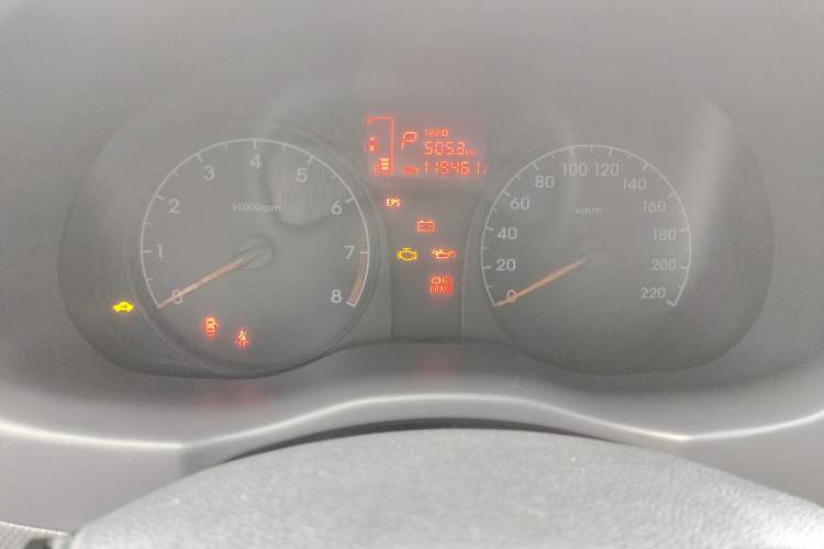 Used Hyundai Verna (older generation) 2016 1.4L Automatic Smart GLS Odometer Close Up