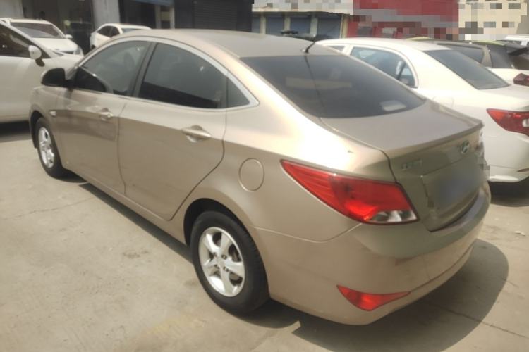 Used Hyundai Verna (older generation) 2016 1.4L Automatic Smart GLS Rear Left 45 Deg