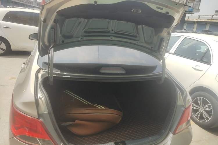Used Hyundai Verna (older generation) 2016 1.4L Automatic Smart GLS Trunk