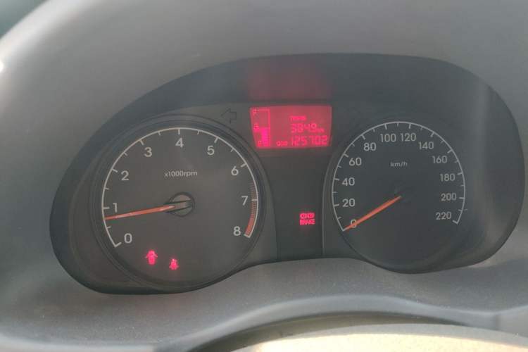 Used Hyundai Verna (older generation) 2016 1.4L Manual Smart GLS Trim Instrument Cluster