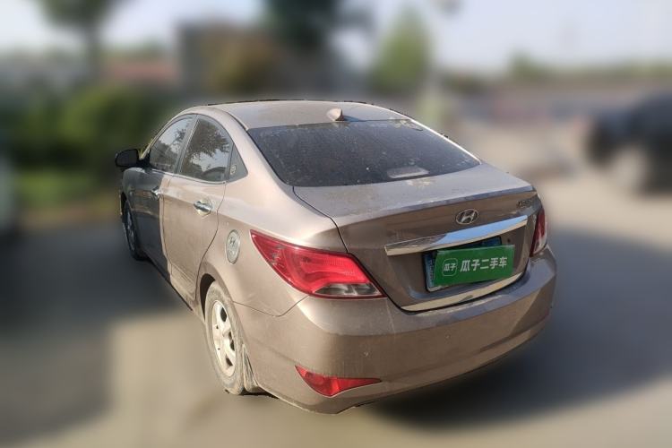 Used Hyundai Verna (older generation) 2016 1.4L Manual Smart GLS Trim Rear Left 45 Deg