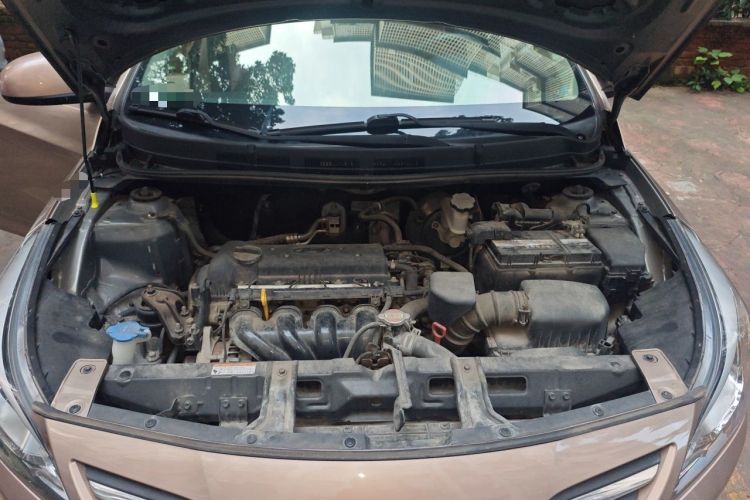Used Hyundai Verna (older generation) 2016 1.4L Automatic Smart GLS Engine Bay