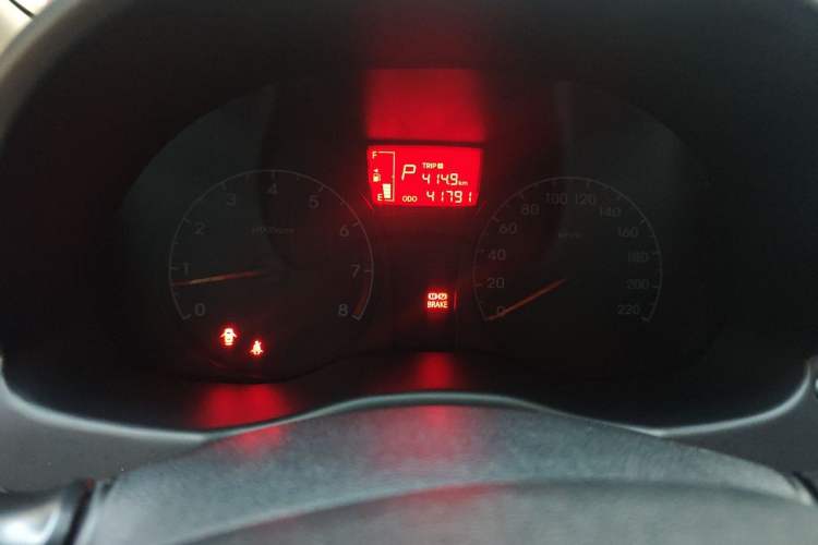 Used Hyundai Verna (older generation) 2016 1.4L Automatic Smart GLS Instrument Cluster