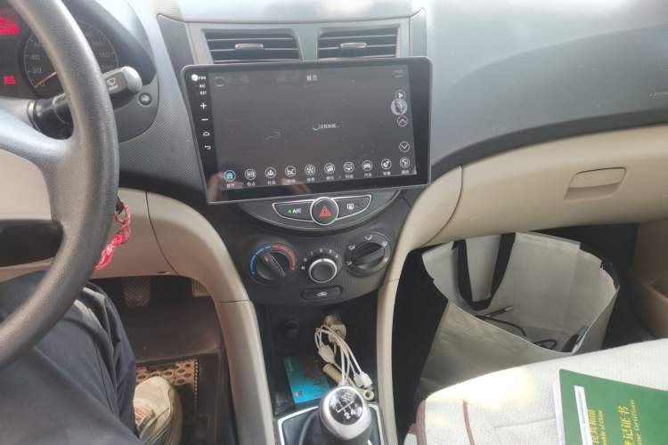 Used Hyundai Verna (older generation) 2016 1.4L Manual Smart GLS Trim Audio And AC Panel