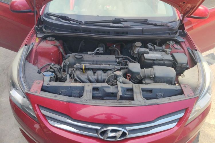 Used Hyundai Verna (older generation) 2016 1.4L Automatic Smart GLS Engine Bay