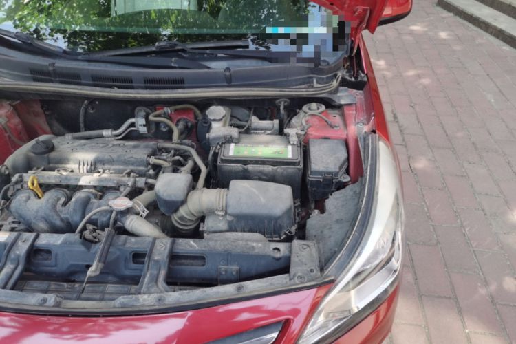 Used Hyundai Verna (older generation) 2016 1.4L Manual Smart GLS Trim Engine Bay Left