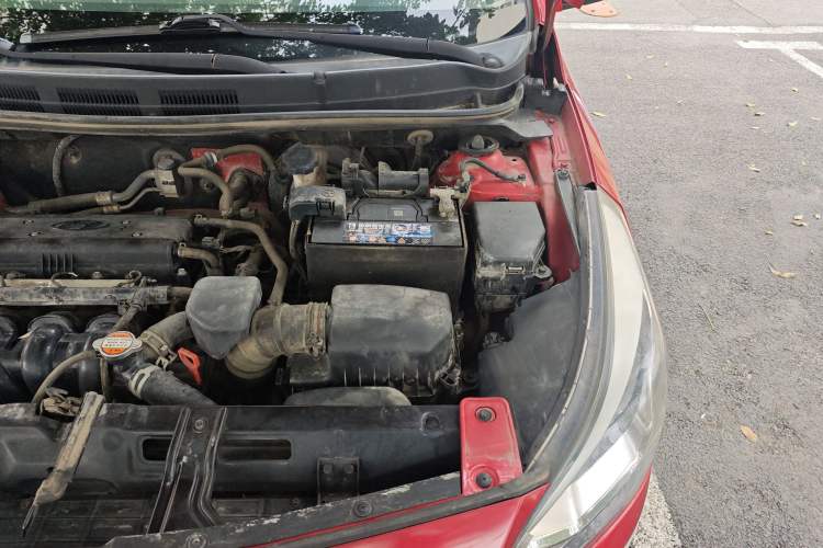 Used Hyundai Verna (older generation) 2016 1.4L Automatic Smart GLS Engine Bay Left