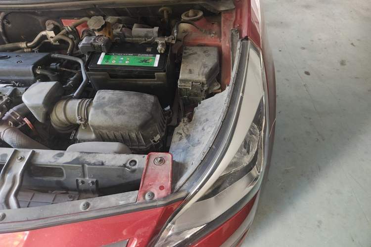 Used Hyundai Verna (older generation) 2016 1.4L Automatic Fashionable GS Model Engine Bay Left