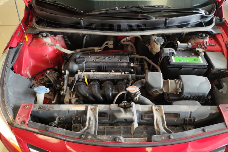 Used Hyundai Verna (older generation) 2016 1.4L Manual Smart GLS Trim Engine Bay