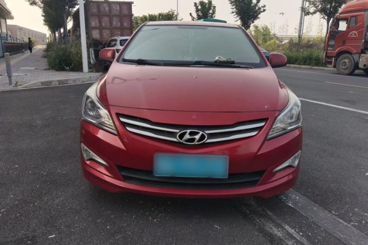 Used Hyundai Verna (older generation) 2016 1.4L Automatic Smart GLS Exterior 2