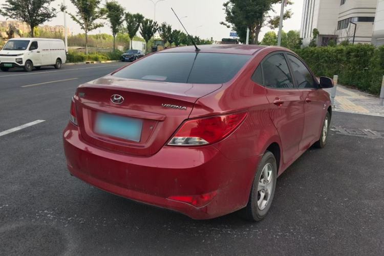Used Hyundai Verna (older generation) 2016 1.4L Automatic Smart GLS Exterior 5