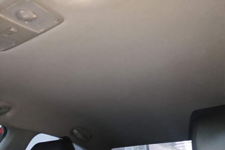 Used Hyundai Verna (older generation) 2016 1.4L Automatic Smart GLS Headliner