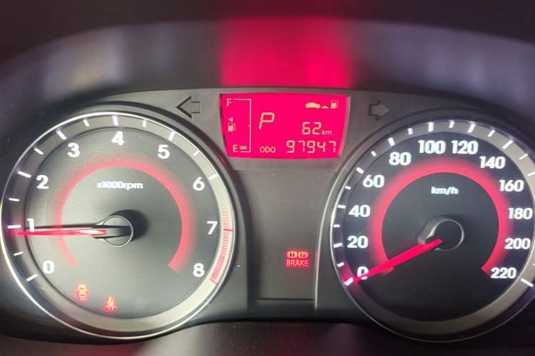 Used Hyundai Verna (older generation) 2016 1.4L Automatic Leading-Edge GLX Instrument Cluster