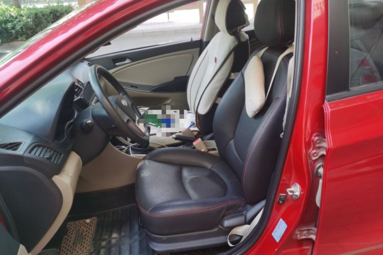 Used Hyundai Verna (older generation) 2016 1.4L Manual Smart GLS Trim Left Front Seat