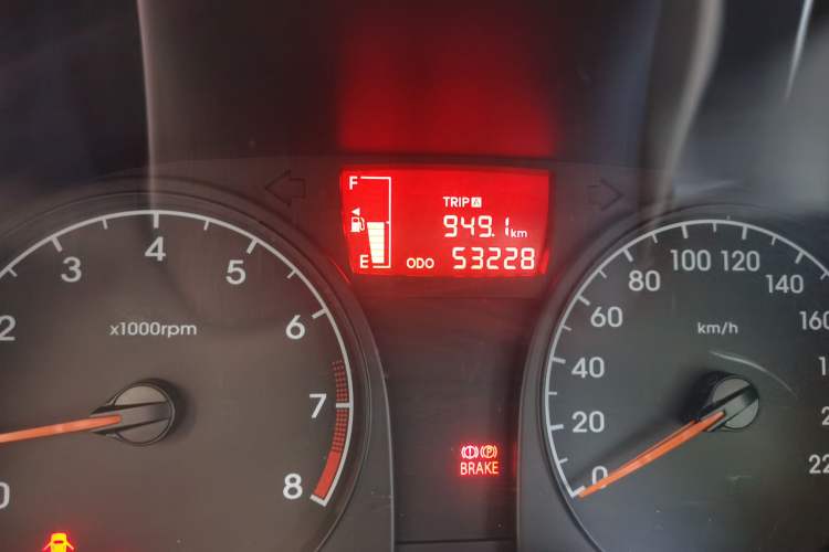 Used Hyundai Verna (older generation) 2016 1.4L Manual Smart GLS Trim Odometer Close Up