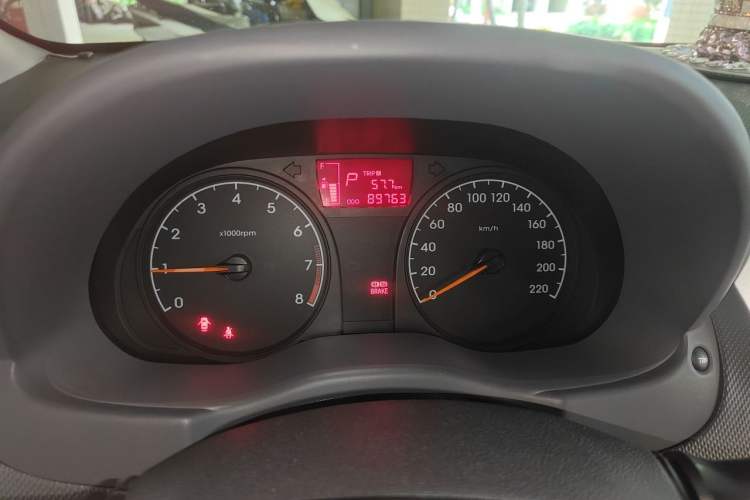 Used Hyundai Verna (older generation) 2016 1.4L Automatic Fashionable GS Model Odometer Close Up
