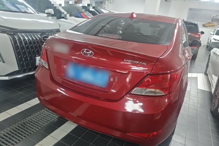 Used Hyundai Verna (older generation) 2016 1.4L Automatic Smart GLS Rear Right 45 Deg