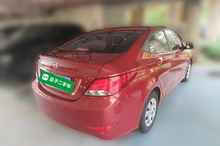 Used Hyundai Verna (older generation) 2016 1.4L Automatic Fashionable GS Model Rear Right 45 Deg