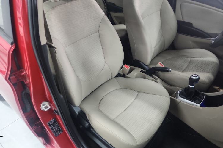 Used Hyundai Verna (older generation) 2016 1.4L Manual Smart GLS Trim Right Front Seat