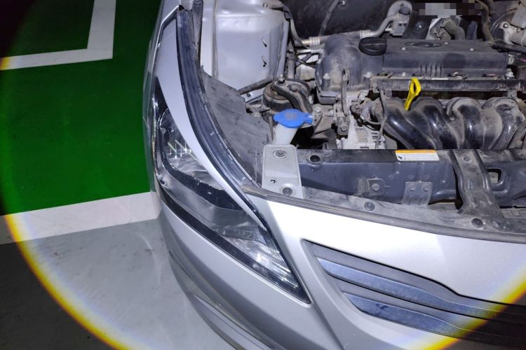 Used Hyundai Verna (older generation) 2016 1.4L Automatic Smart GLS Engine Bay Right