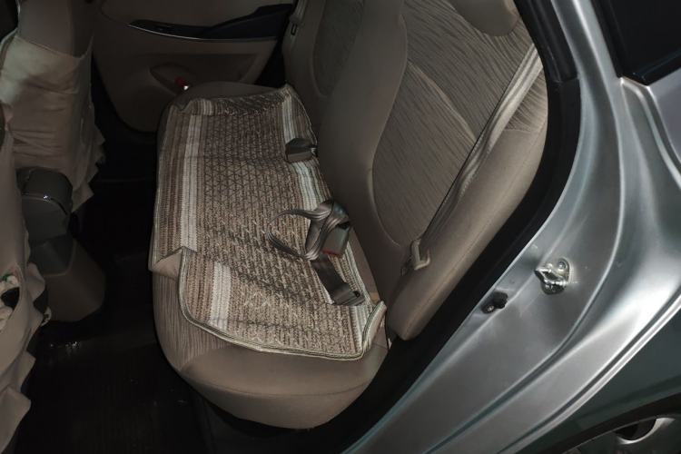 Used Hyundai Verna (older generation) 2016 1.4L Automatic Smart GLS Left Rear Seat