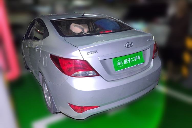 Used Hyundai Verna (older generation) 2016 1.4L Automatic Smart GLS Rear Left 45 Deg