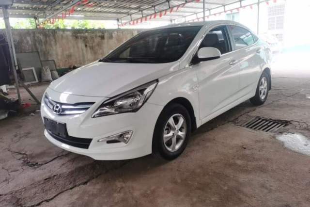 Used Hyundai Verna (older generation) 2016 1.4L Manual Smart GLS Trim