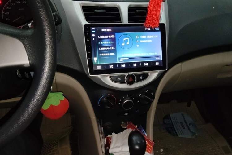 Used Hyundai Verna (older generation) 2016 1.4L Automatic Fashionable GS Model Audio And AC Panel