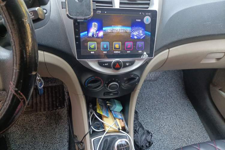 Used Hyundai Verna (older generation) 2016 1.4L Manual Smart GLS Trim Audio And AC Panel