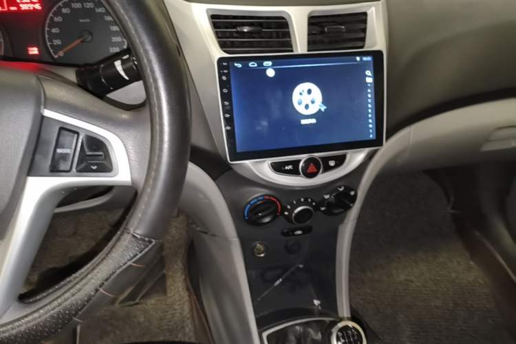 Used Hyundai Verna (older generation) 2016 1.4L Manual Smart GLS Trim Audio And AC Panel