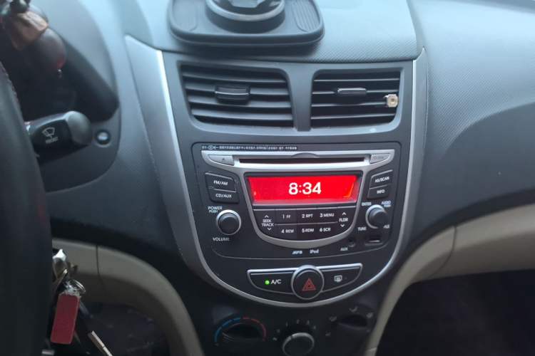 Used Hyundai Verna (older generation) 2016 1.4L Manual Smart GLS Trim Audio And AC Panel