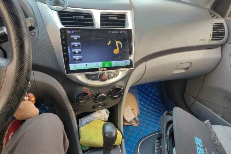 Used Hyundai Verna (older generation) 2016 1.4L Automatic Smart GLS Audio And AC Panel