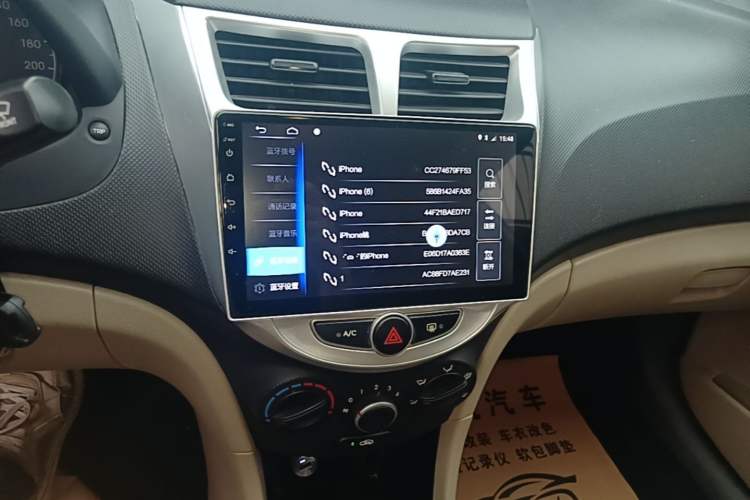 Used Hyundai Verna (older generation) 2016 1.4L Automatic Smart GLS Audio And AC Panel