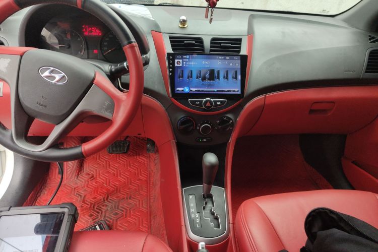 Used Hyundai Verna (older generation) 2016 1.4L Automatic Smart GLS Audio And AC Panel
