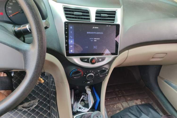 Used Hyundai Verna (older generation) 2016 1.4L Manual Smart GLS Trim Audio And AC Panel
