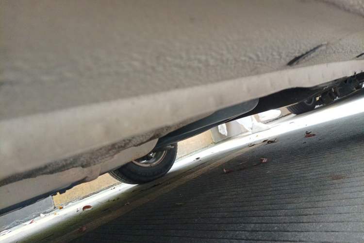 Used Hyundai Verna (older generation) 2016 1.4L Automatic Smart GLS Chassis Rear Left