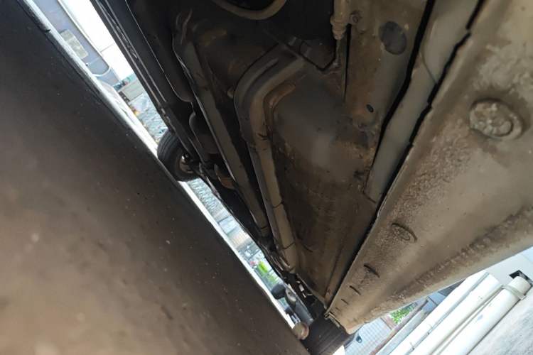 Used Hyundai Verna (older generation) 2016 1.4L Automatic Fashionable GS Model Chassis Rear Right