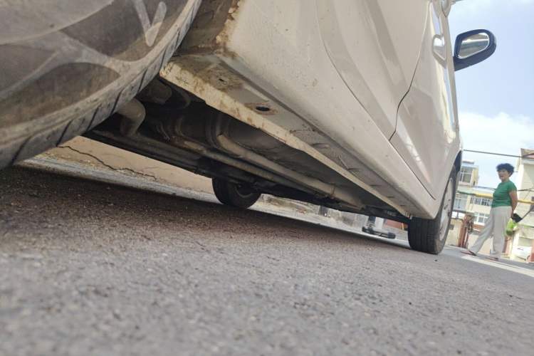 Used Hyundai Verna (older generation) 2016 1.4L Manual Smart GLS Trim Chassis Rear Right
