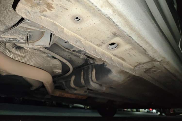 Used Hyundai Verna (older generation) 2016 1.4L Automatic Smart GLS Chassis Rear Right