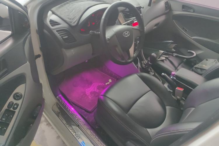 Used Hyundai Verna (older generation) 2016 1.4L Manual Smart GLS Trim Driver Seat