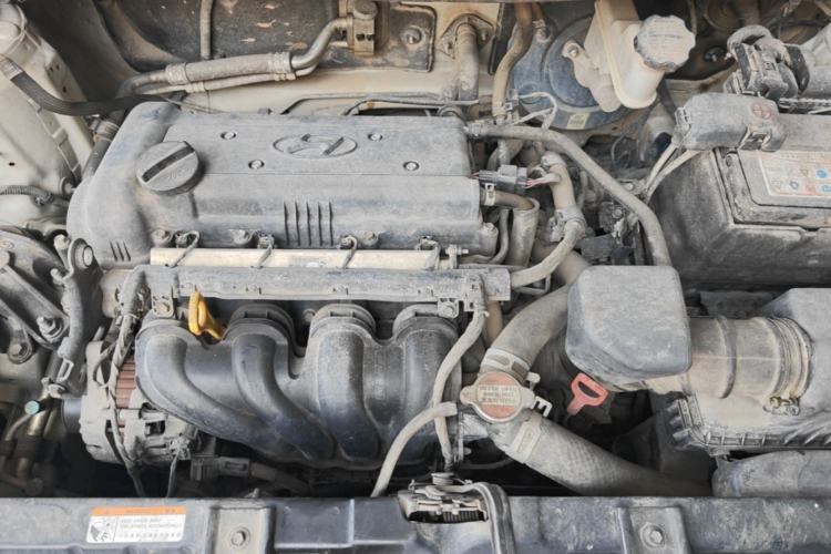 Used Hyundai Verna (older generation) 2016 1.4L Automatic Smart GLS Engine Bay