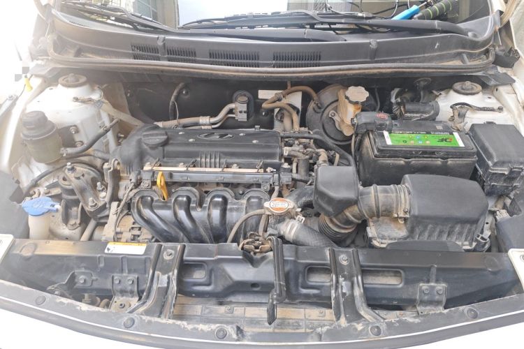 Used Hyundai Verna (older generation) 2016 1.4L Manual Smart GLS Trim Engine Bay