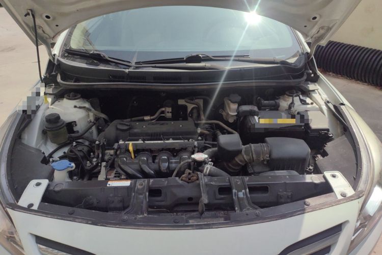 Used Hyundai Verna (older generation) 2016 1.4L Manual Fashion GS Engine Bay